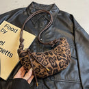 Bolsa Hobo Animal Print Veludo