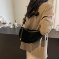 Bolsa Hobo Feminina Soft Suede Elegance